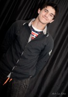                                                  Baixo, Vocal